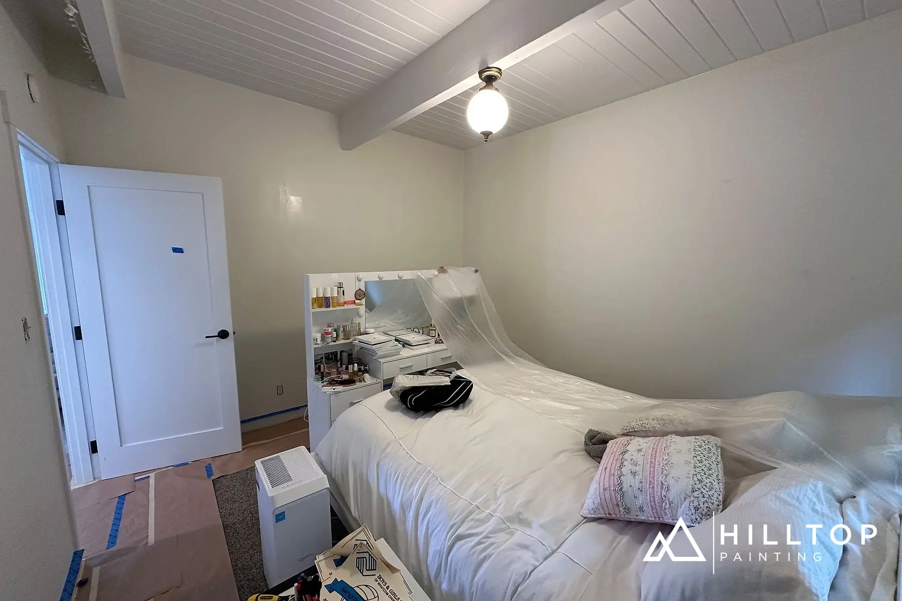 Creamy SW 7012 Through a Mid-Century Lake Whatcom Home — photo 3