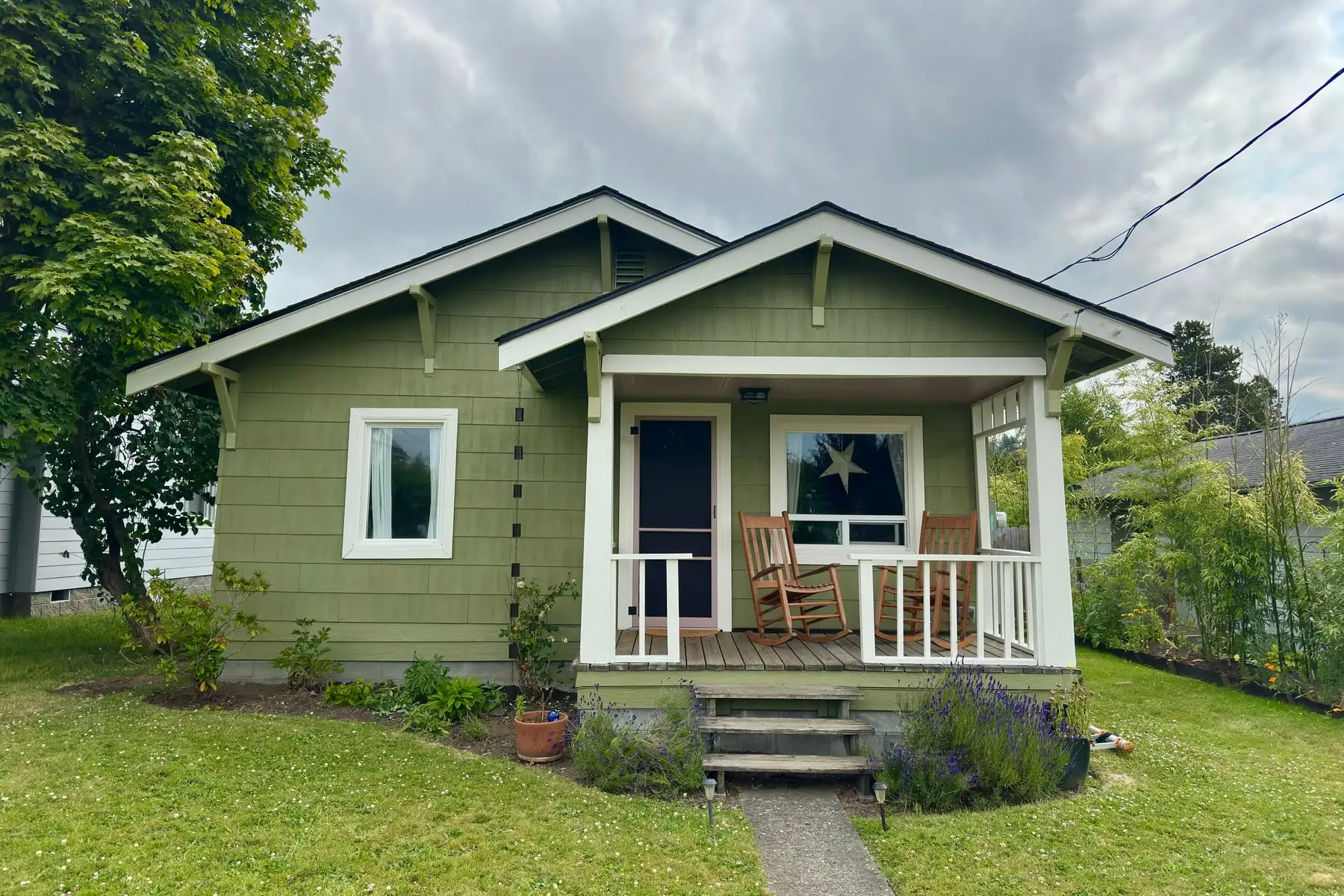 Rain and Fresh Exterior Paint: What a Wet Forecast Really Means for Your House