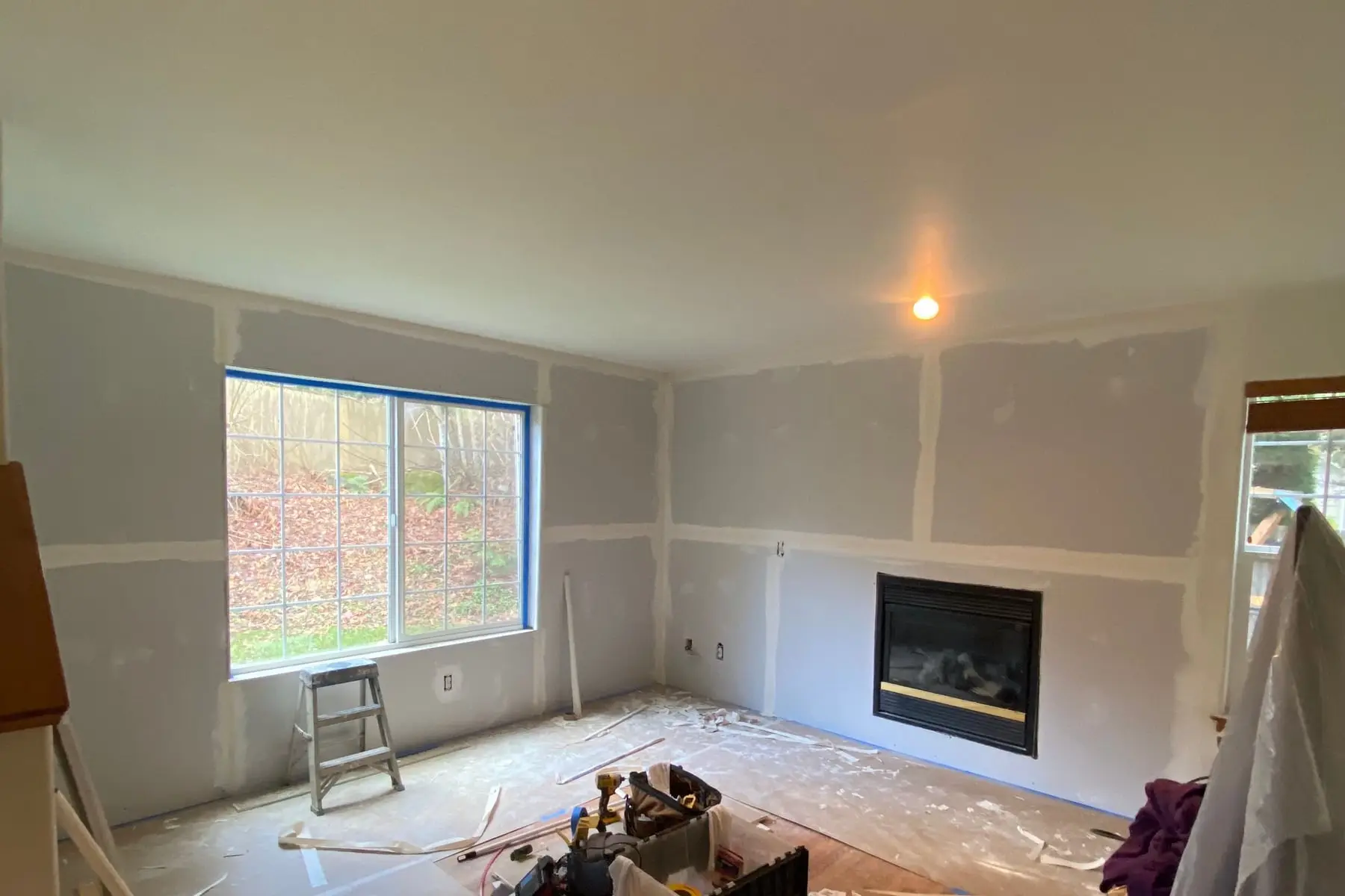 Cracks in Walls and Ceilings: What's Normal in a Bellingham Home
